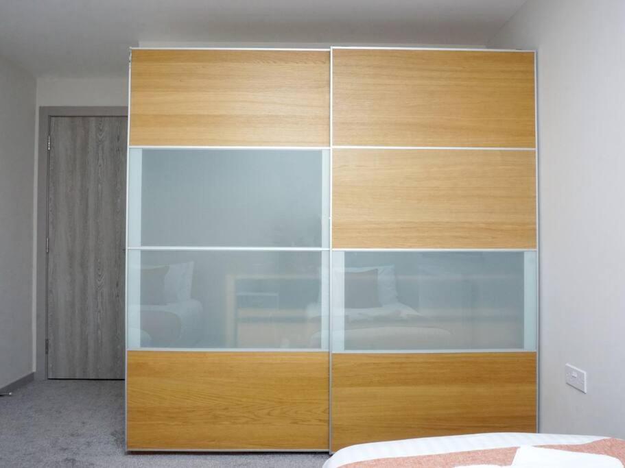 Horizon House, Stunning 2-Bedroom Flat 1, Parking, Netflix, Oxford Eksteriør bilde