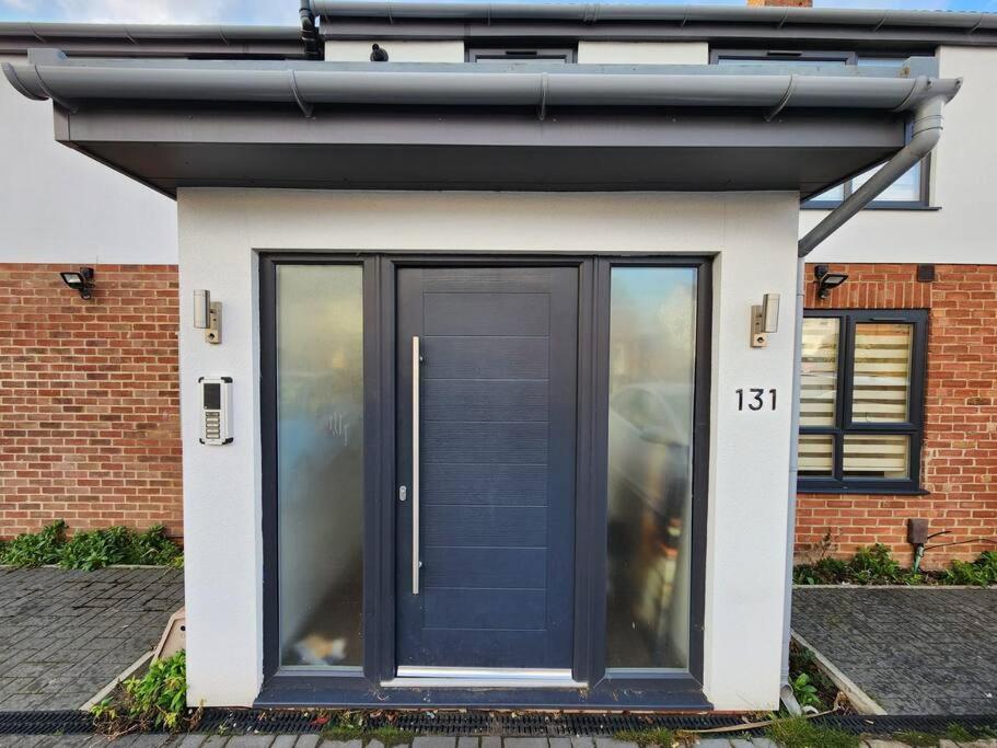 Horizon House, Stunning 2-Bedroom Flat 1, Parking, Netflix, Oxford Eksteriør bilde