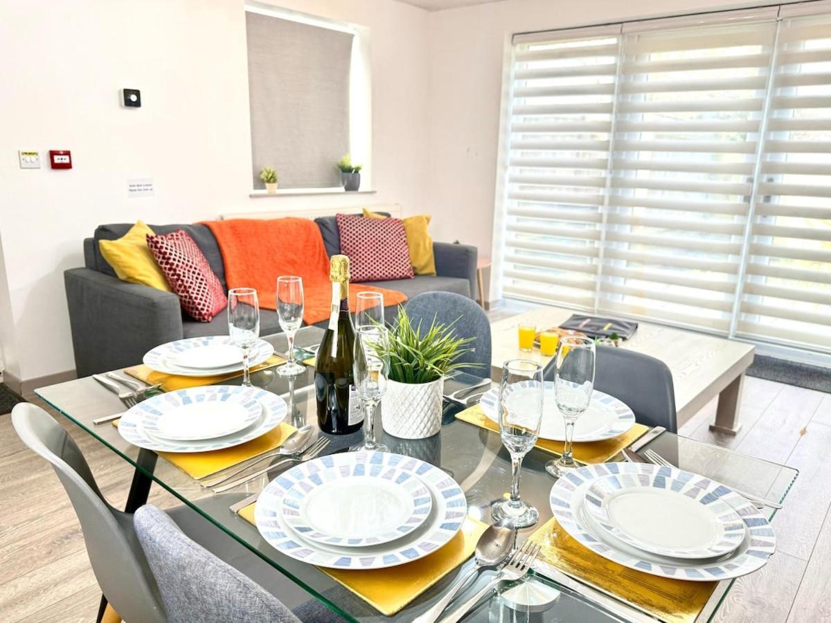 Horizon House, Stunning 2-Bedroom Flat 1, Parking, Netflix, Oxford Eksteriør bilde