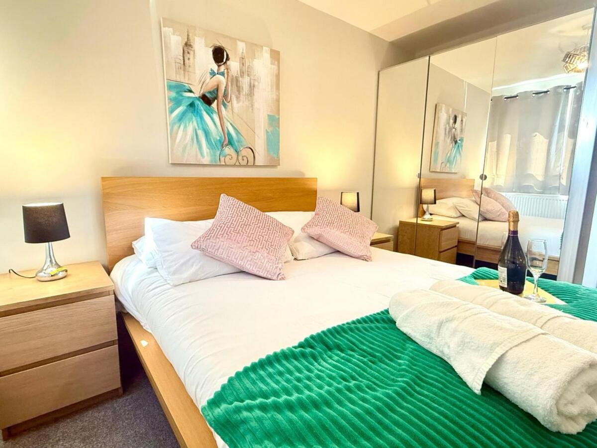 Horizon House, Stunning 2-Bedroom Flat 1, Parking, Netflix, Oxford Eksteriør bilde