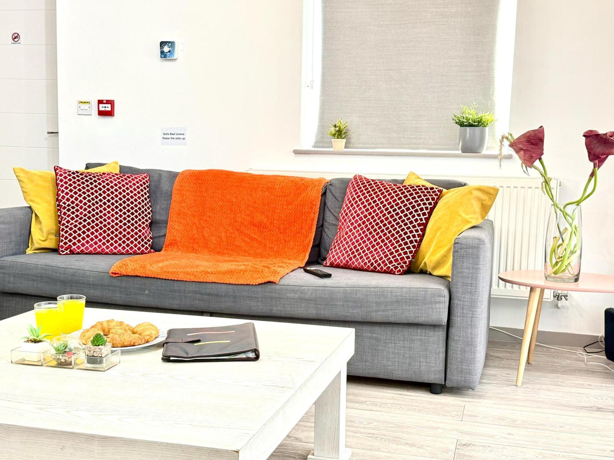 Horizon House, Stunning 2-Bedroom Flat 1, Parking, Netflix, Oxford Eksteriør bilde